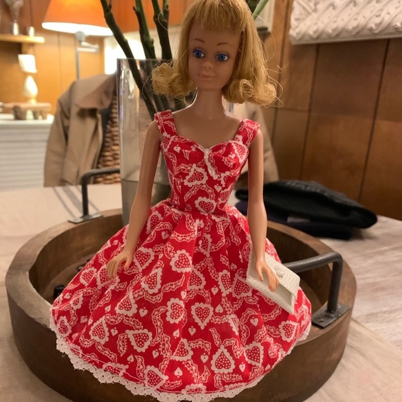 🇺🇸 Vintage 1962 Barbie Midge Doll - Picture 2 of 8